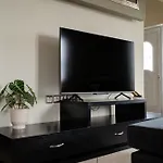 The Olive House Apartment *