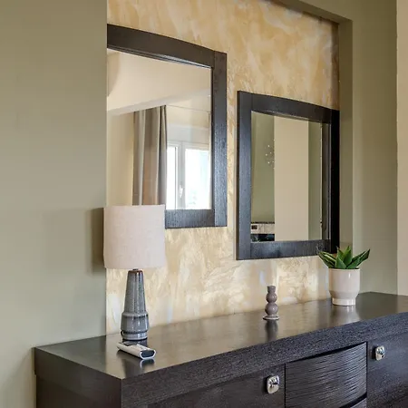 The Olive House Apartment