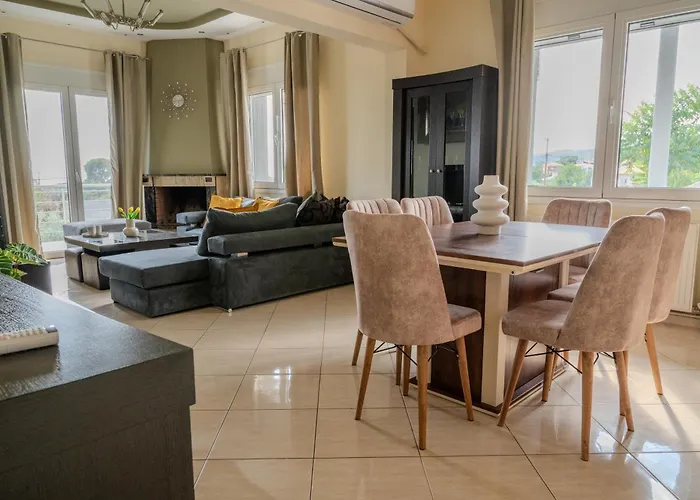 アパート The Olive House Dikella